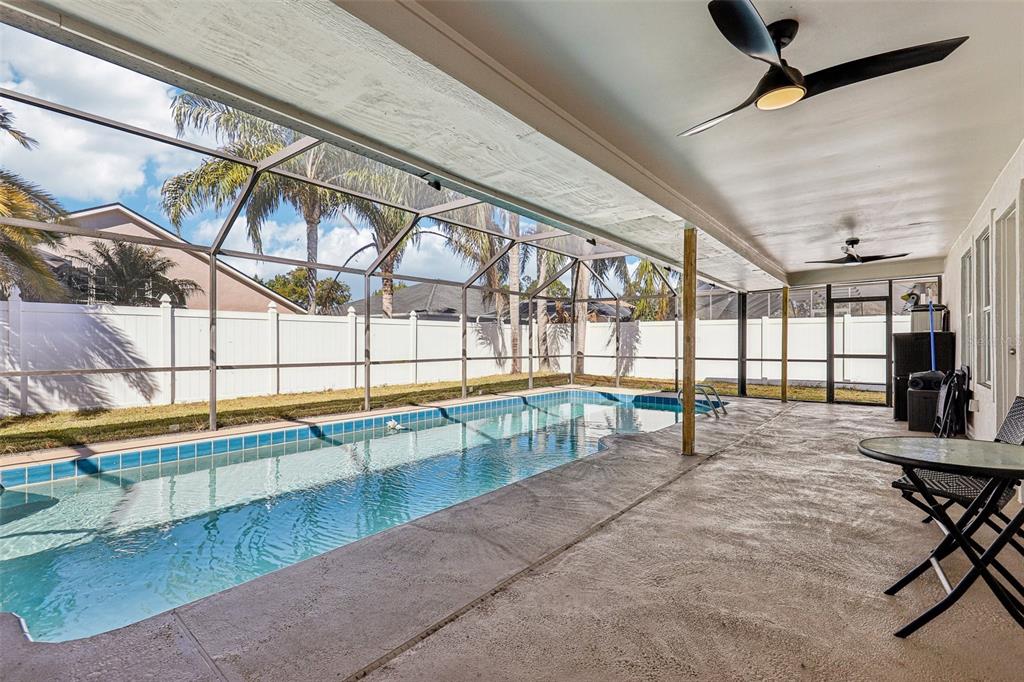 5 Watkins Place Palm Coast, FL 32164 - Photo 19 of 25 a view of a room with gym equipment