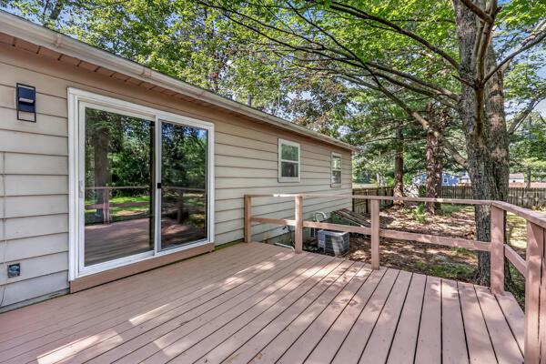 3614 Hall Road Muskegon, MI 49442 - Photo 4 of 25 hall deck 2