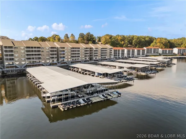 $455,000 | 68 Lighthouse Road, Unit 312, Lake Ozark, MO 65049