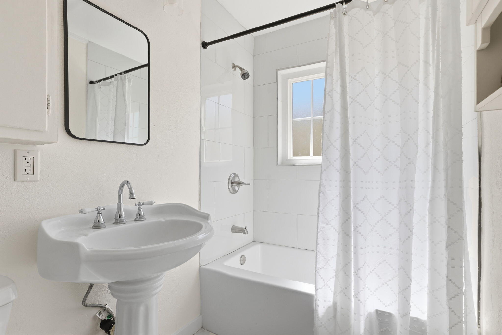 823 West Roderick Avenue Oxnard, CA 93030 - Photo 22 of 34 32-web-or-mls-0R3A7503