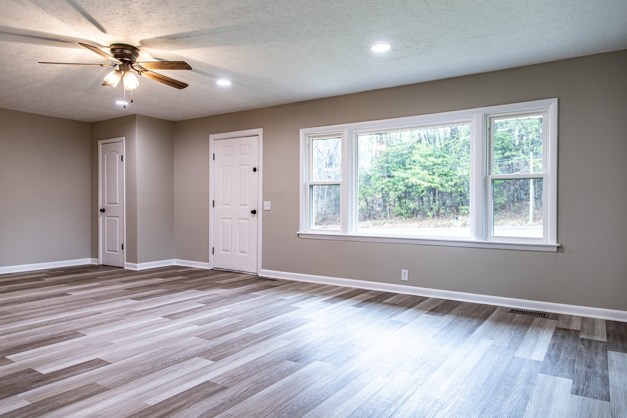 2074 Ditty Road Cookeville, TN 38506 - Photo 4 of 29 Gallery Image 4
