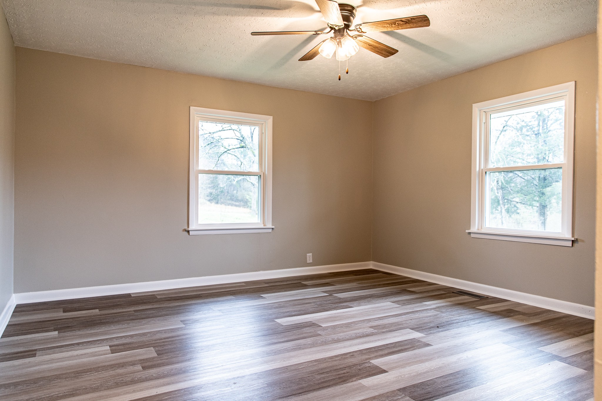 2074 Ditty Road Cookeville, TN 38506 - Photo 10 of 29 Gallery Image 10
