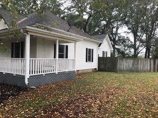 123 Bowlan Road Belton, SC 29627 - Photo 2 of 17