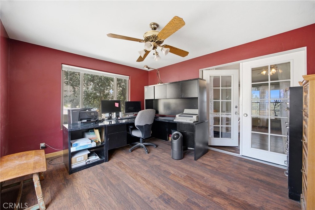 26001 Bear Valley Road Tehachapi, CA 93561 - Photo 47 of 58 Gallery Image 47