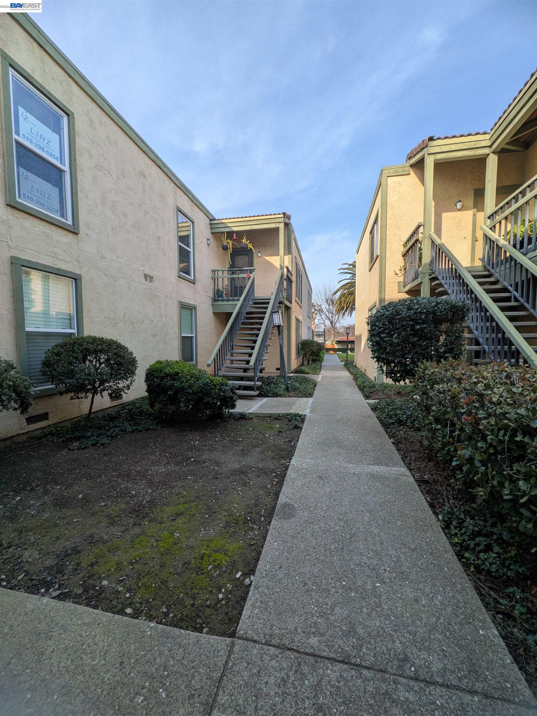 1851 Harrison Street, Unit 13 Concord, CA 94520 - Photo 23 of 27