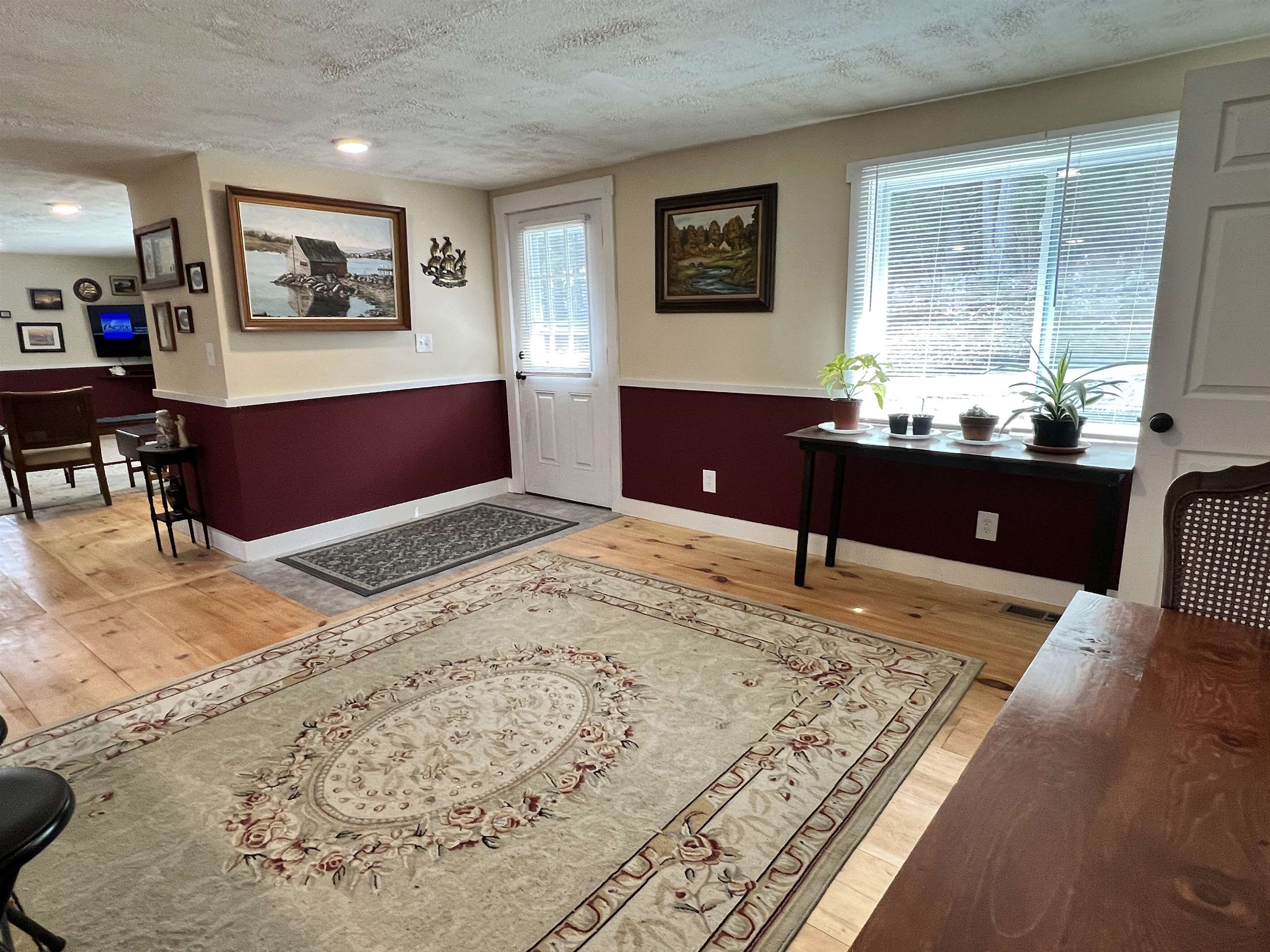 415 Bliss Road Hartford, VT 05001 - Photo 3 of 40 Gallery Image 3