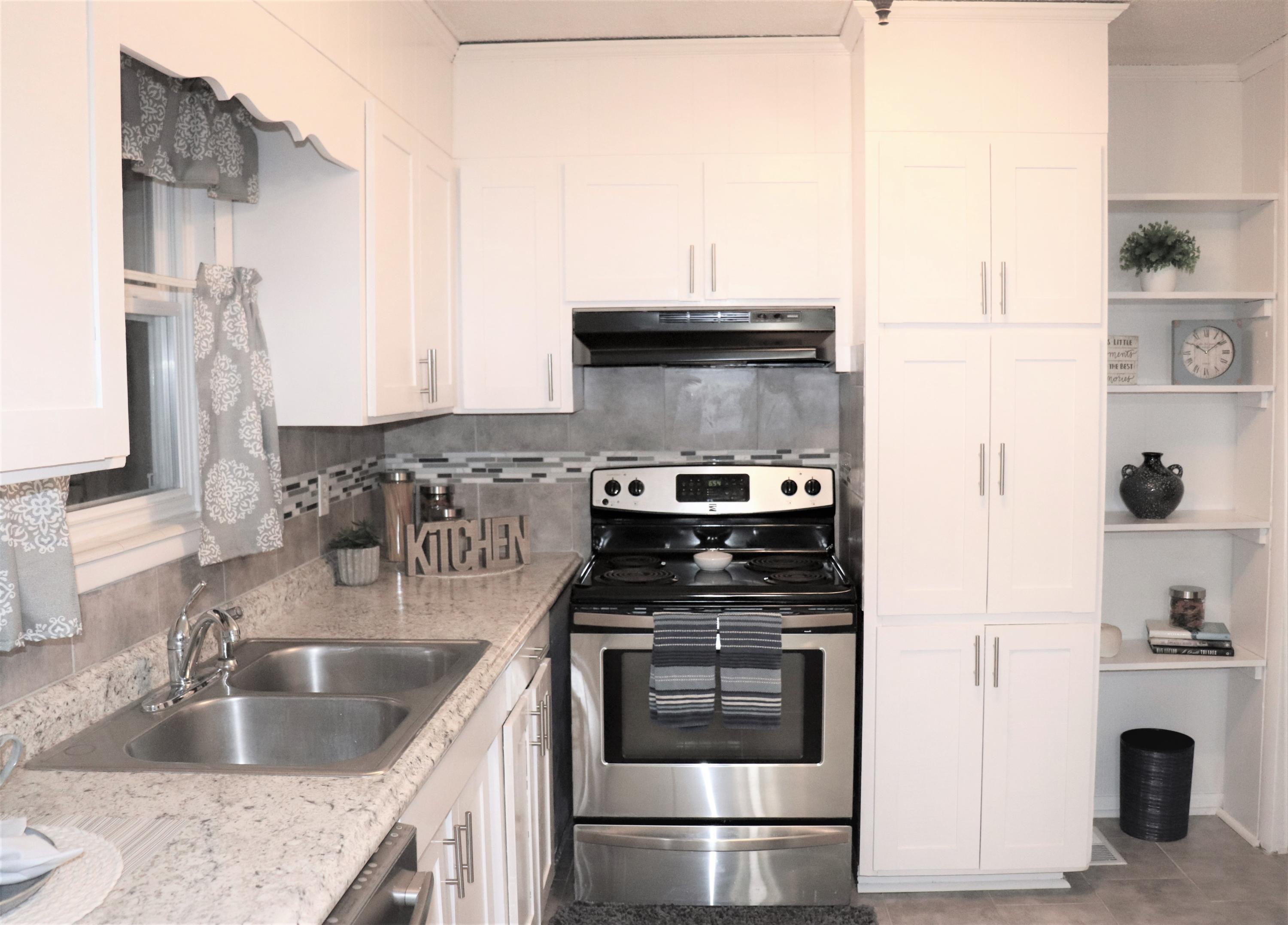 1076 Bancroft Road McDonald, TN 37353 - Photo 8 of 24 3 - kitchen also