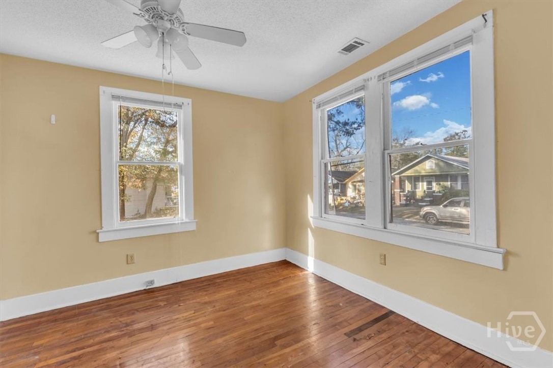905 West 41st Street Savannah, GA 31415 - Photo 12 of 25