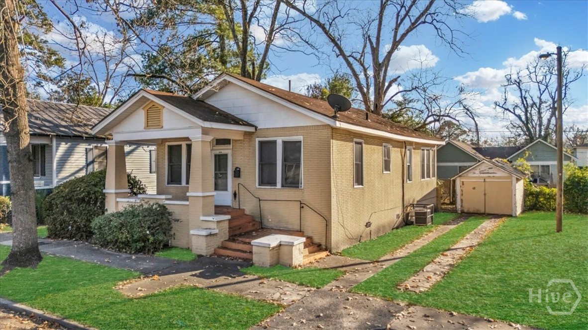 905 West 41st Street Savannah, GA 31415 - Photo 3 of 25