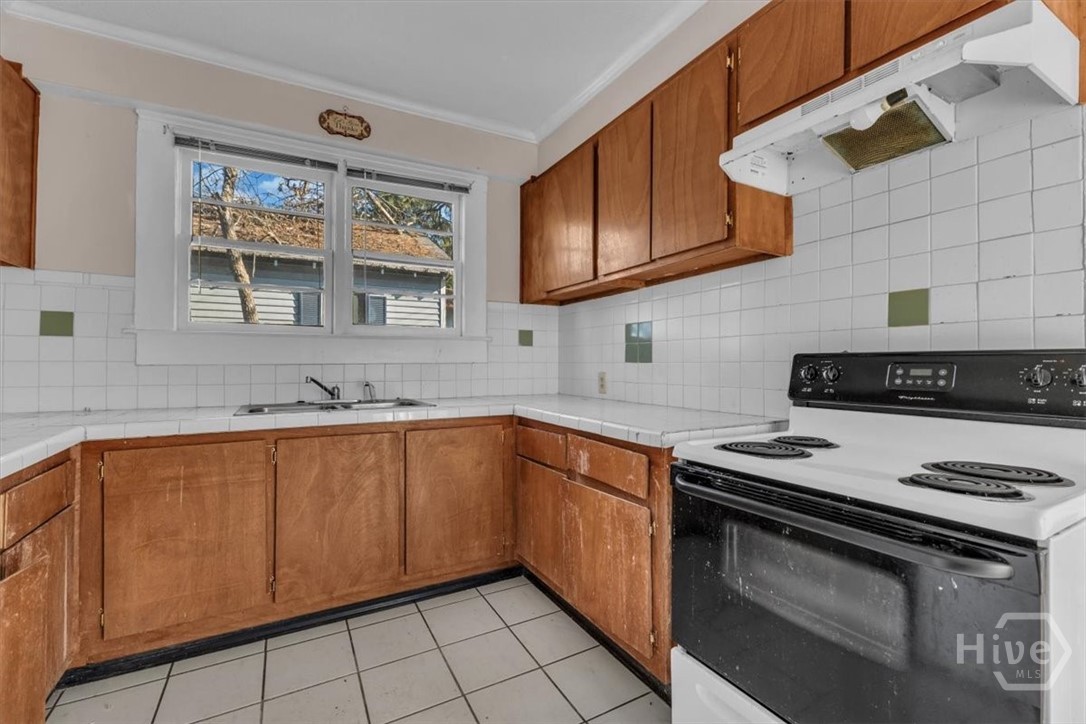 905 West 41st Street Savannah, GA 31415 - Photo 10 of 25