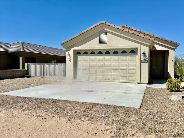 $250,000 | 2535 Southern Avenue, Kingman, AZ 86401