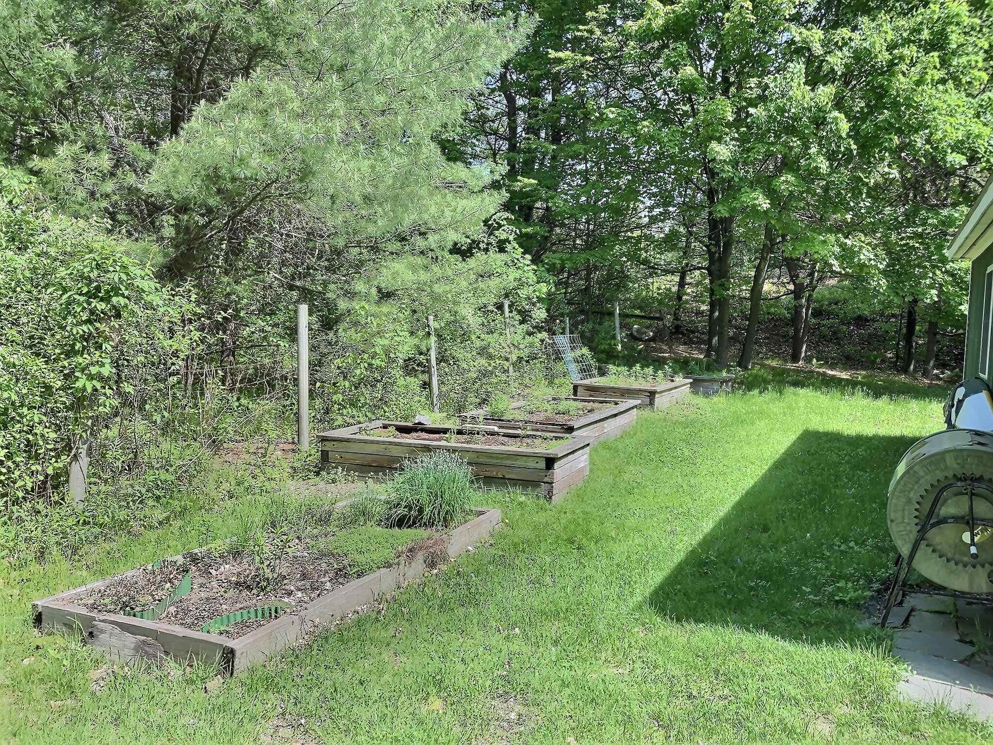17 Old Dublin Road Peterborough, NH 03458 - Photo 3 of 11 Gallery Image 3