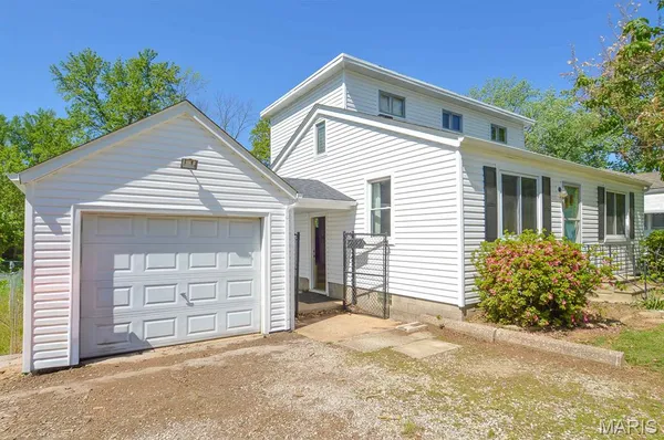 $50,000 | 2320 Meadow Drive, Belleville, IL 62226