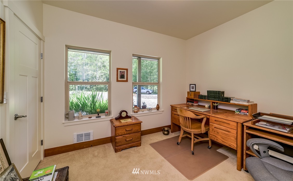 7160 Valley View Road Ferndale, WA 98248 - Photo 13 of 23