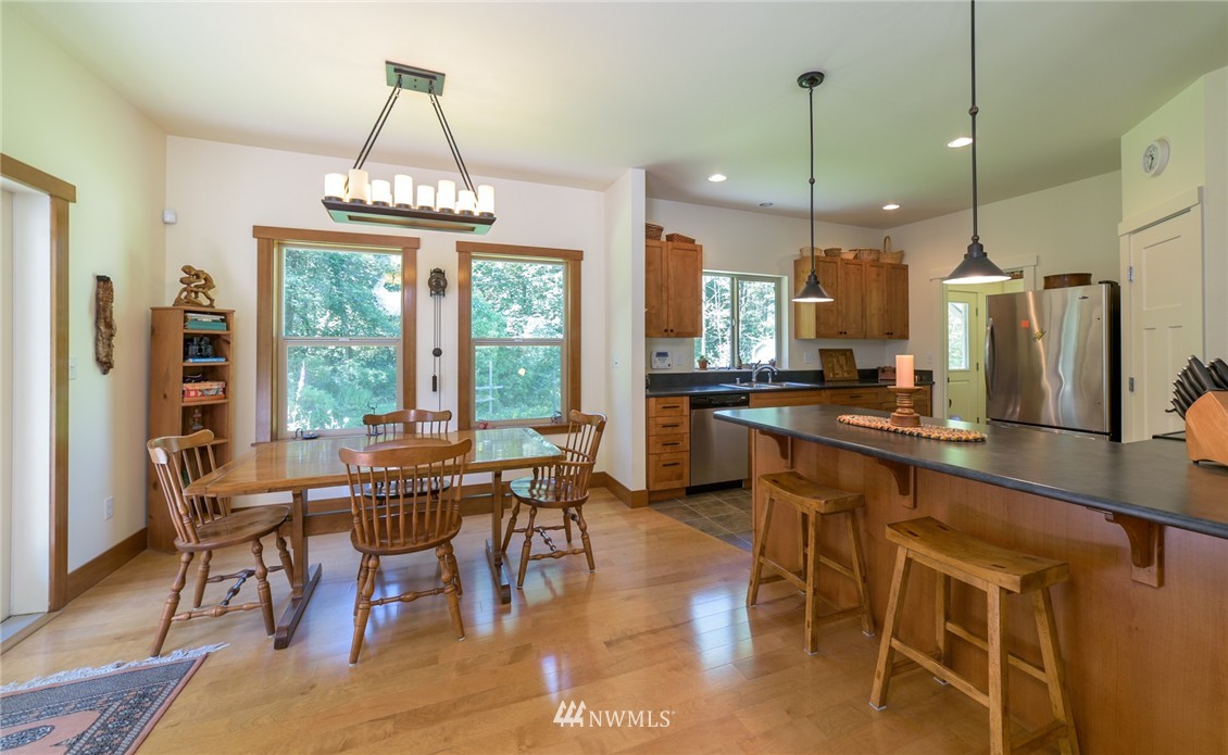 7160 Valley View Road Ferndale, WA 98248 - Photo 6 of 23