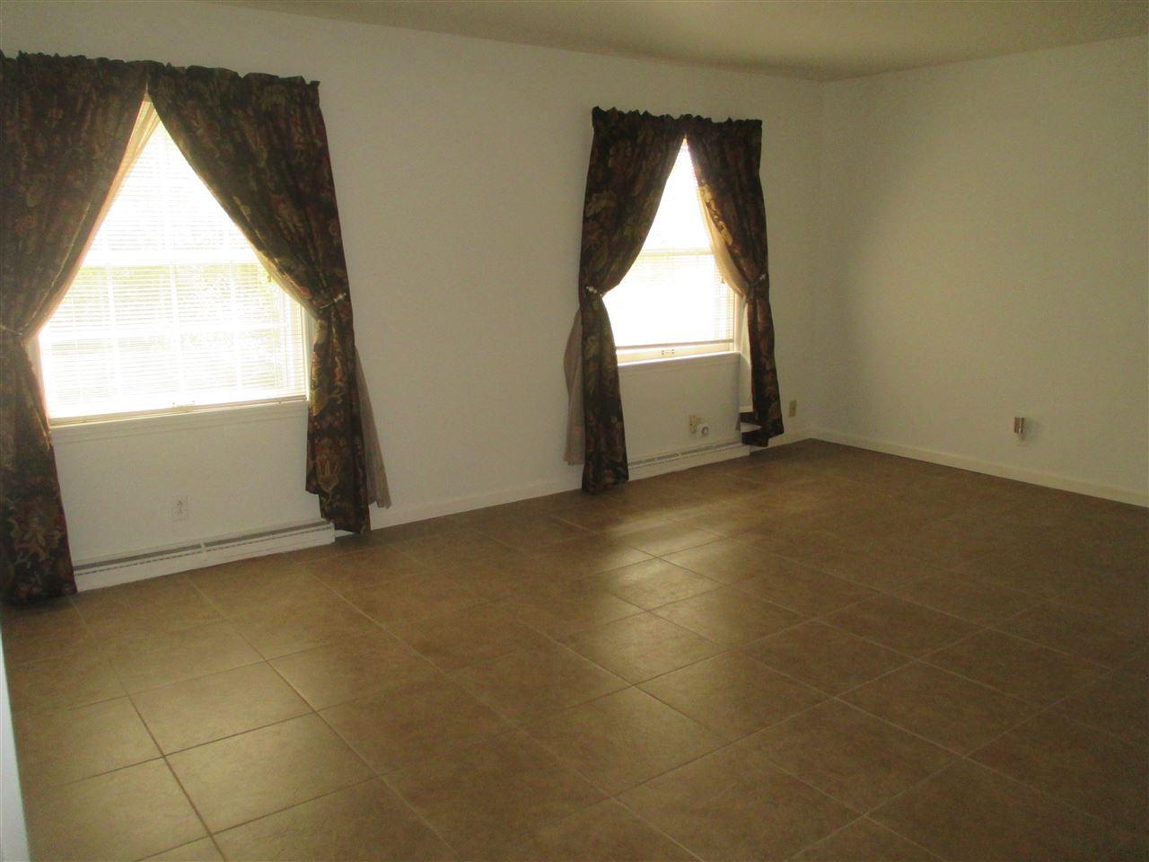 6313 Old State Road Evansville, IN 47710 - Photo 12 of 36 Gallery Image 12