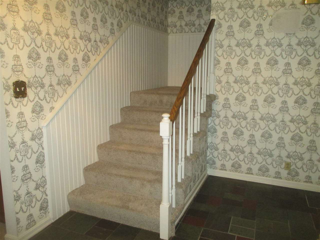 6313 Old State Road Evansville, IN 47710 - Photo 21 of 36 Gallery Image 21