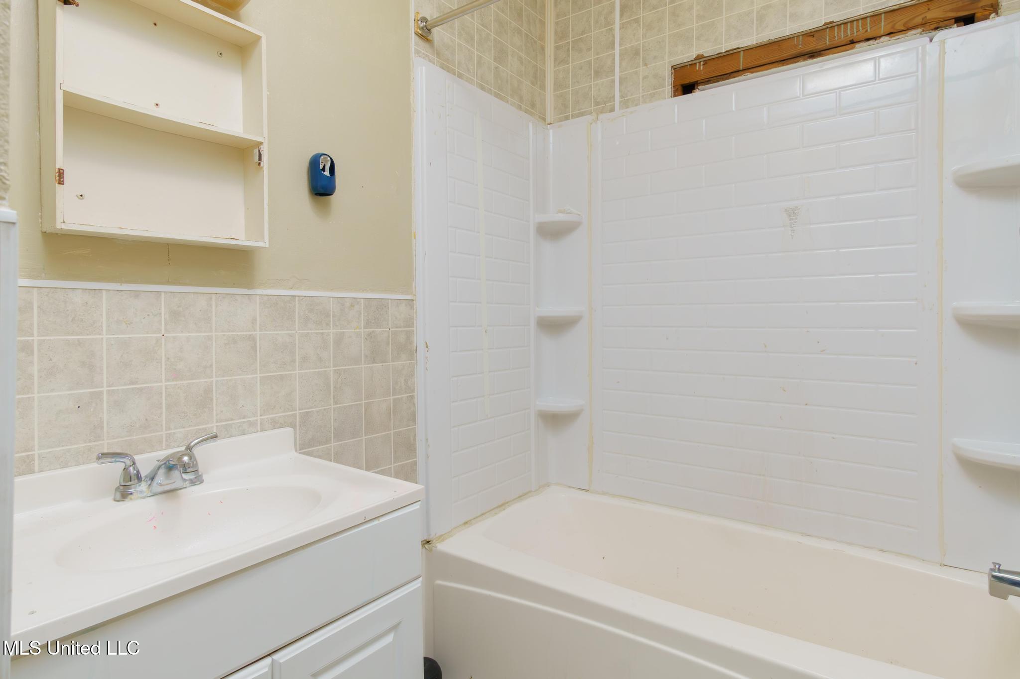 4406 Richard Street Moss Point, MS 39563 - Photo 8 of 10 4406 Richard St-8