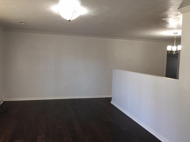 2051 Ruritan Road Roanoke, VA 24012 - Photo 6 of 19 Living room