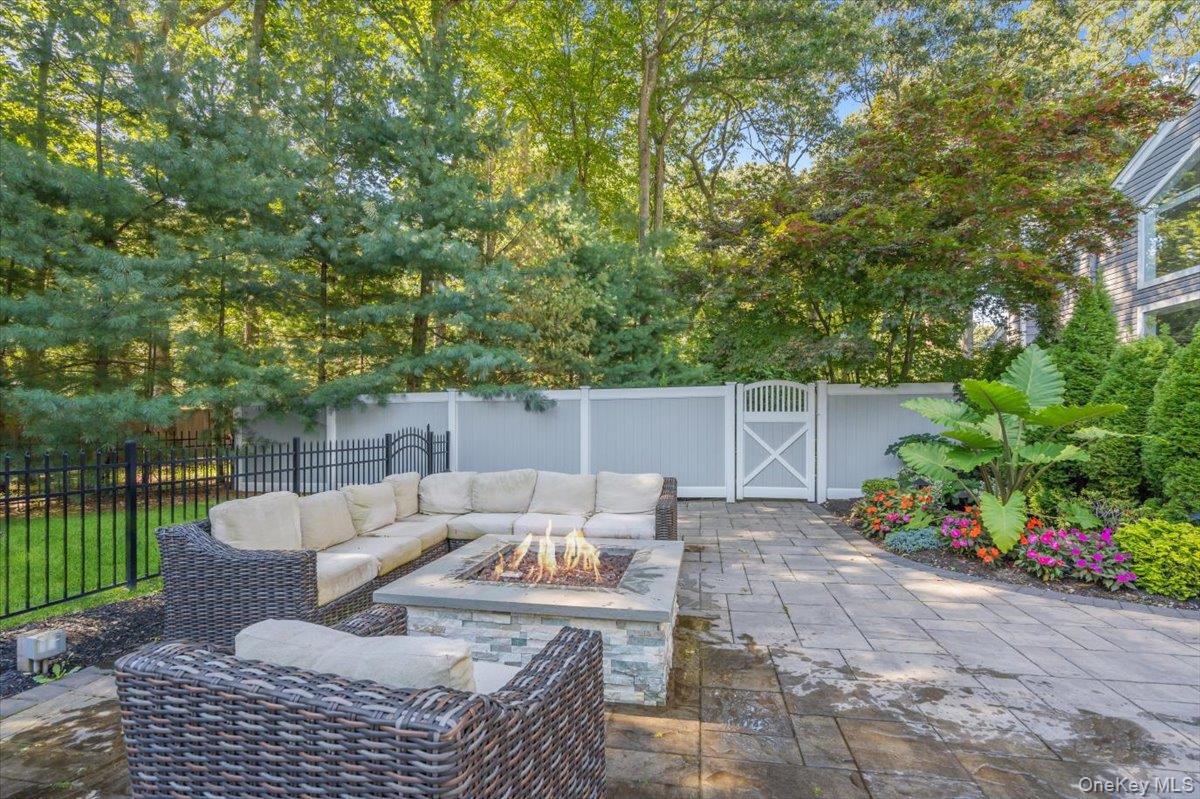 5 Coon Hollow Road Lloyd Harbor, NY 11743 - Photo 39 of 43