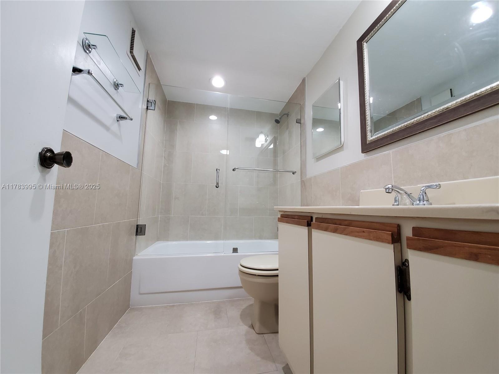 10985 Southwest 107th Street, Unit 216 Miami, FL 33176 - Photo 10 of 15
