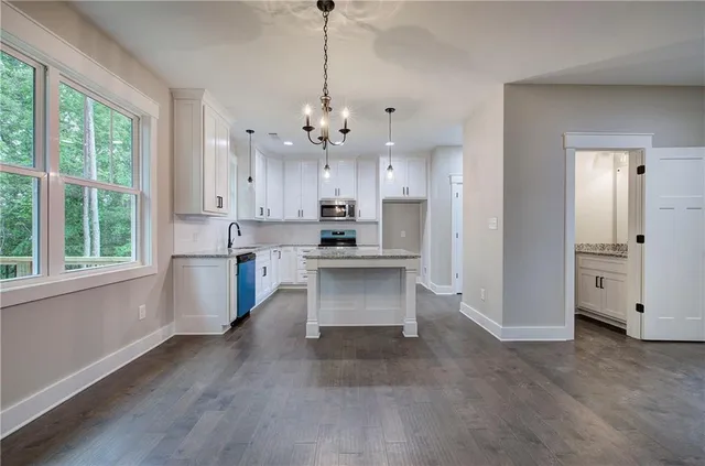 $399,900 | 13 Barnsley Court, Adairsville, GA 30103