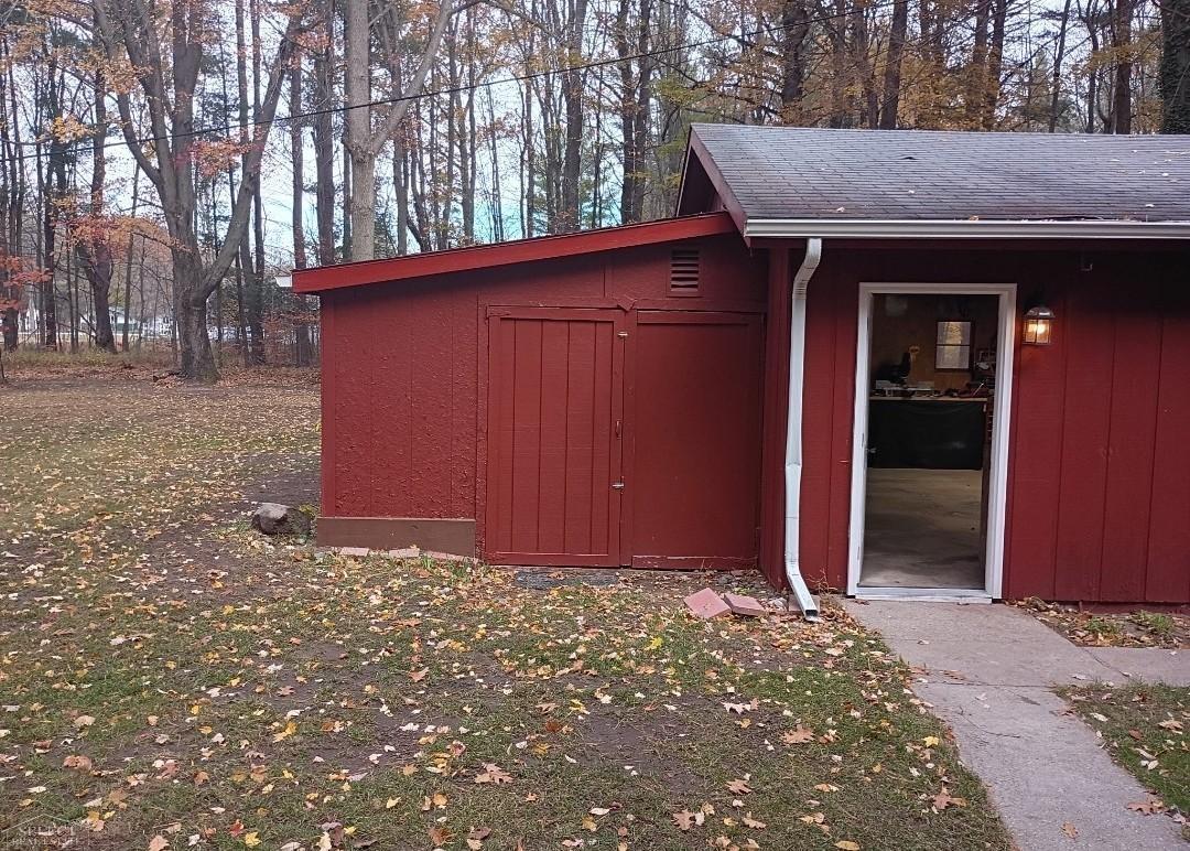 7241 Bryce Road North Street, MI 48049 - Photo 15 of 64 Gallery Image 15