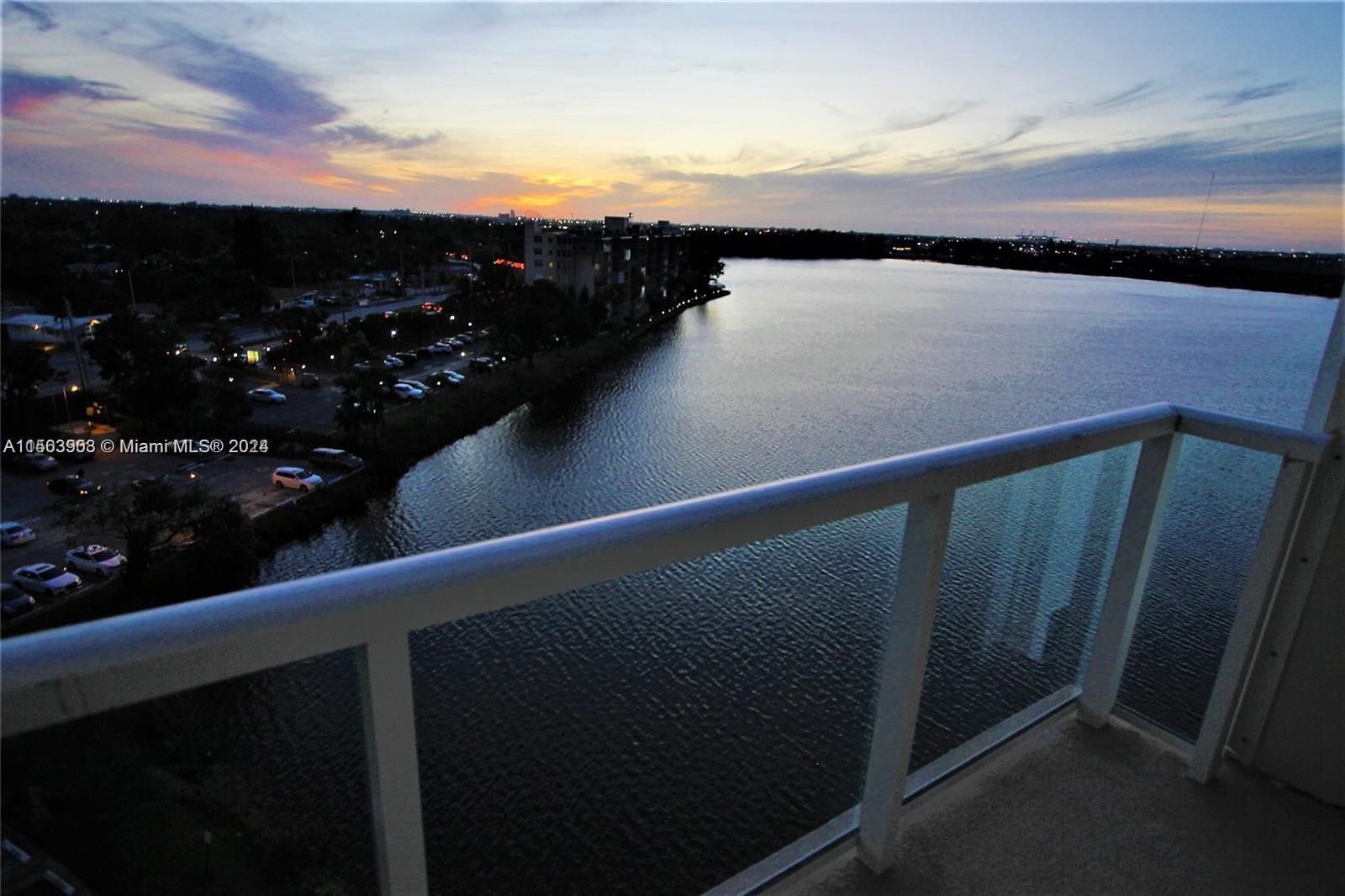 1301 Northeast Miami Gardens Dr Unit 903W  