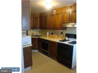 1361 Farrington Road Philadelphia, PA 19151 - Photo 4 of 12 Kitchen