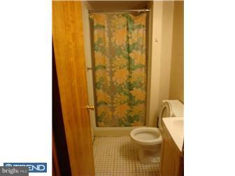 1361 Farrington Road Philadelphia, PA 19151 - Photo 9 of 12 Bathroom