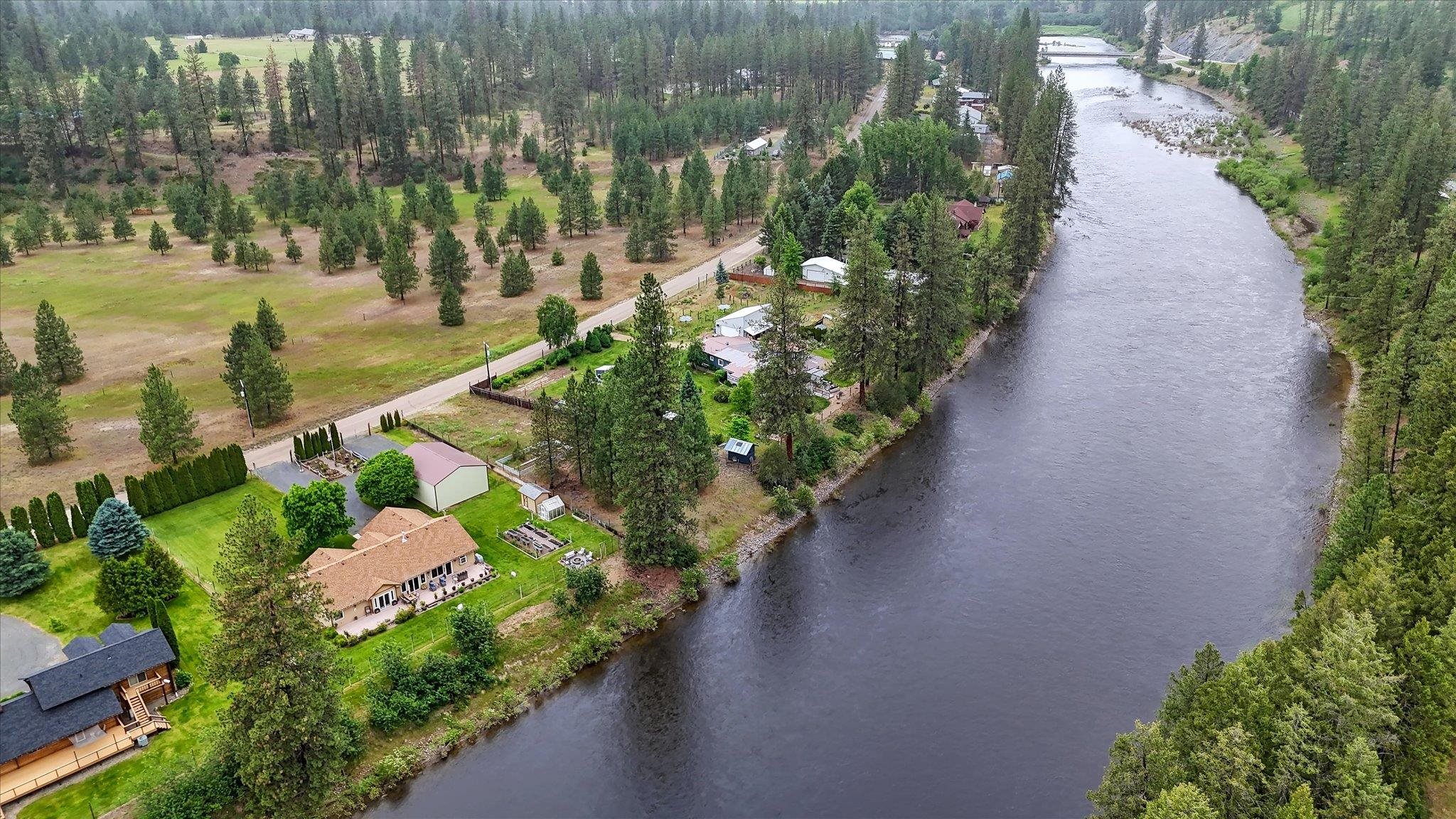 61 Paradise Cove Road Kettle Falls, WA 99141 - Photo 5 of 37