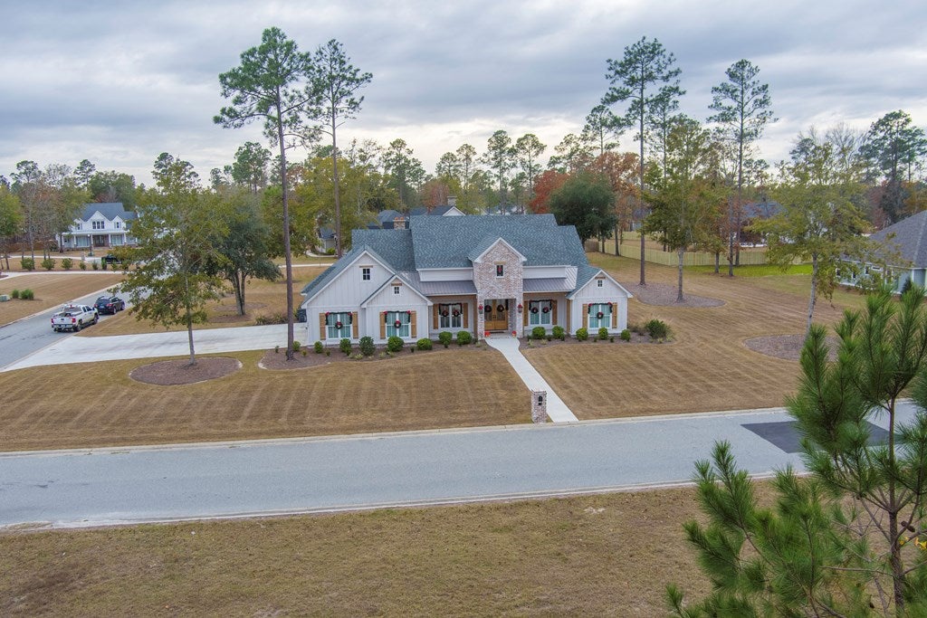 3887 Timber Ridge Road Valdosta, GA 31601 - Photo 4 of 74 Gallery Image 4