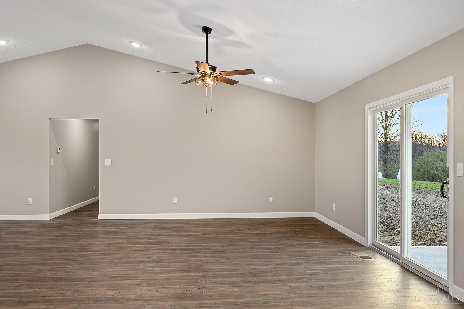 1644 Pratt Road Blanchester, OH 45107 - Photo 16 of 37 Gallery Image 16