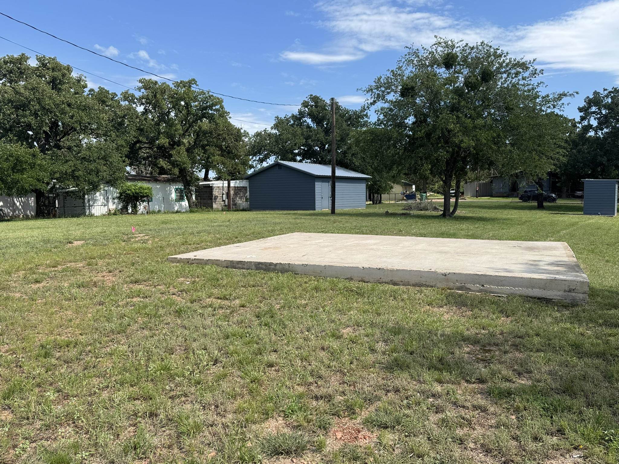670 Beaver Tow, TX 78672 - Photo 5 of 16 a view of a house with a yard