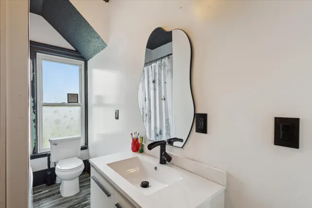 $260,000 | 4900 East Mosherville Road, Jonesville, MI 49250