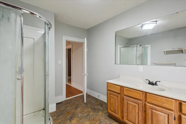 $260,000 | 4900 East Mosherville Road, Jonesville, MI 49250