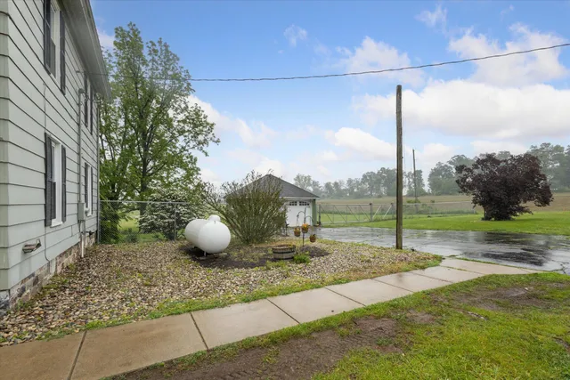 $260,000 | 4900 East Mosherville Road, Jonesville, MI 49250