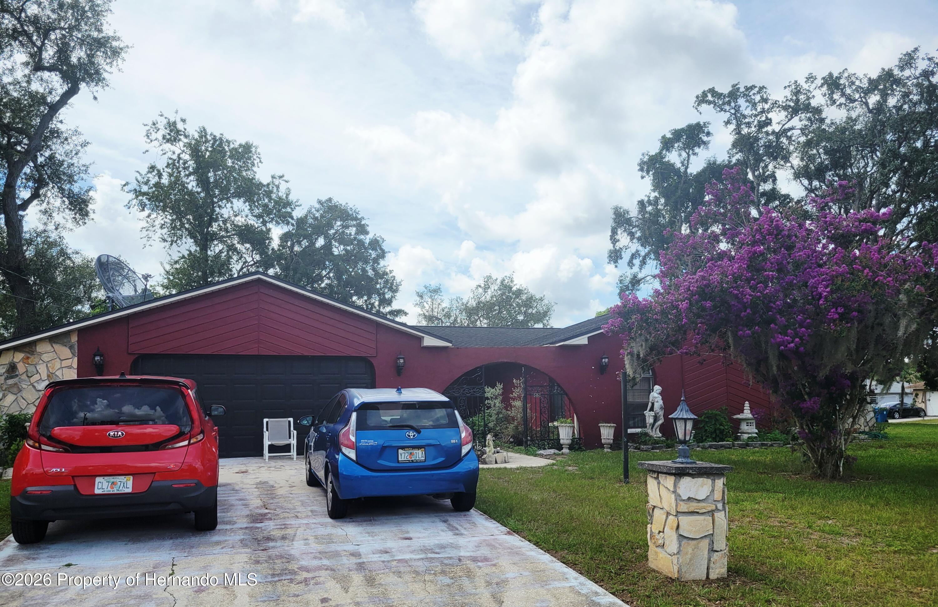 8962 Jena Road Spring Hill, FL 34608 - Photo 2 of 40