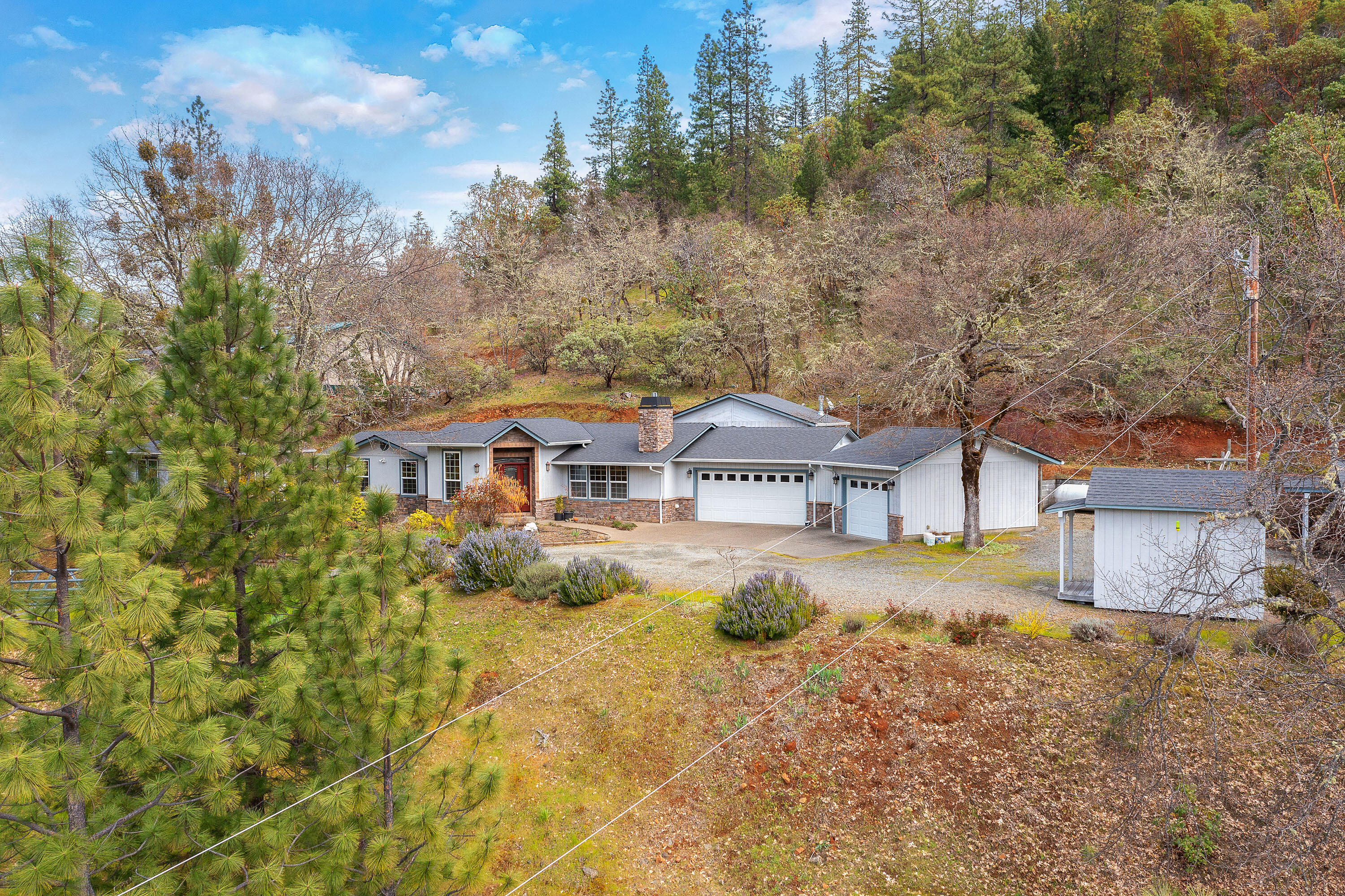201 Keen Road Grants Pass, OR 97527 - Photo 1 of 33 Main