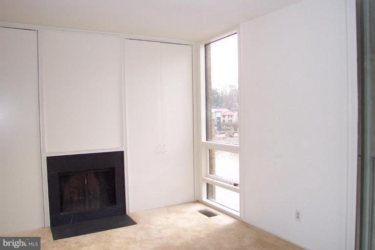1660 Chimney House Road Reston, VA 20190 - Photo 8 of 11 Fireplace