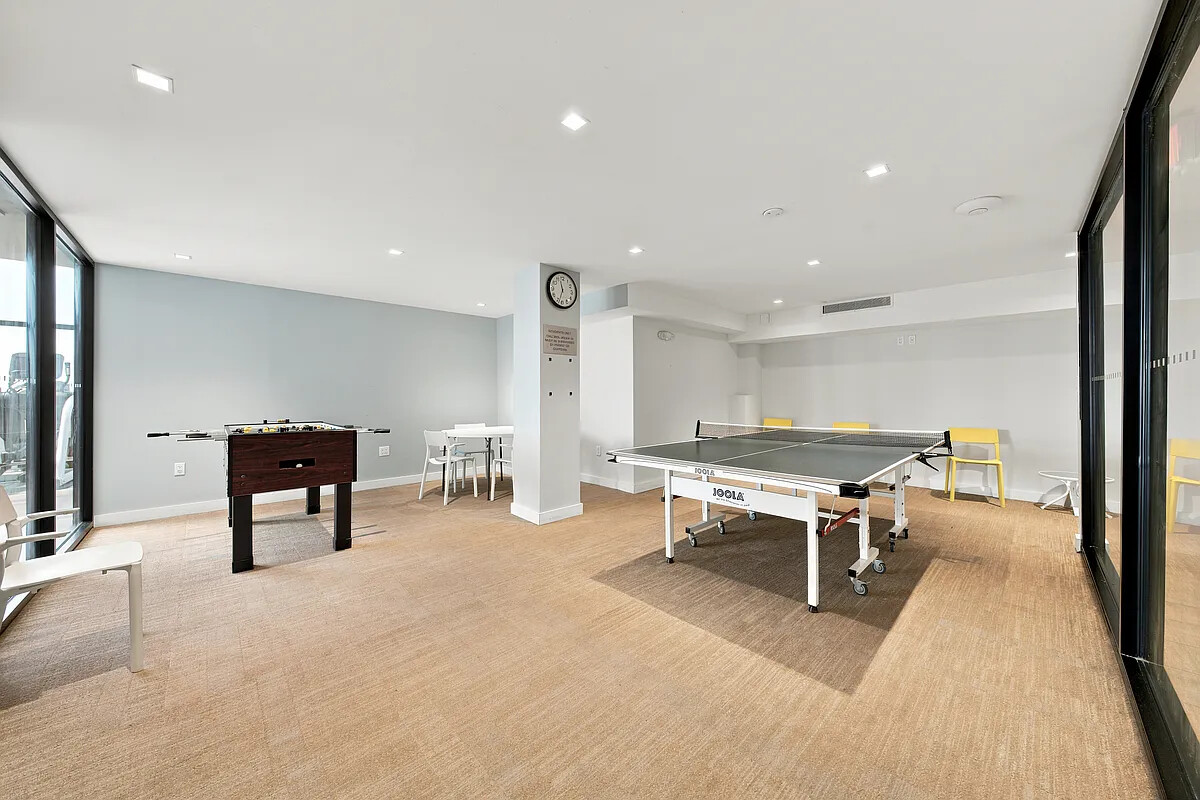 200 Rector Place, Unit 12D Manhattan, NY 10280 - Photo 14 of 17 Gallery Image 14