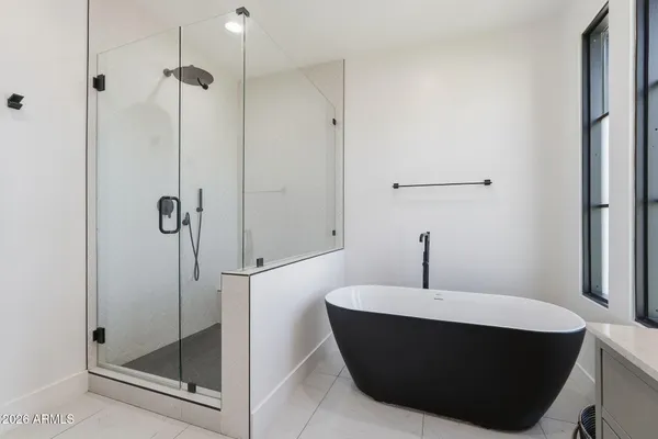 $1,825,000 | 3901 East Weldon Avenue, Phoenix, AZ 85018