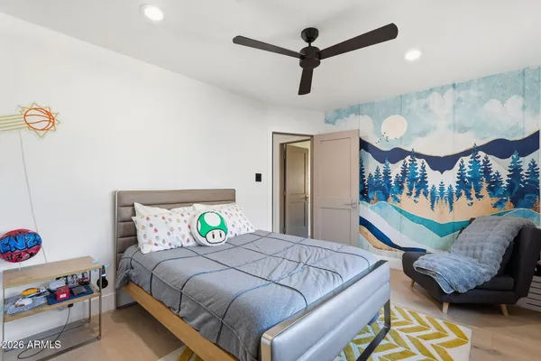 $1,825,000 | 3901 East Weldon Avenue, Phoenix, AZ 85018