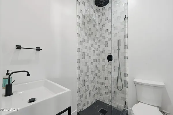 $1,825,000 | 3901 East Weldon Avenue, Phoenix, AZ 85018