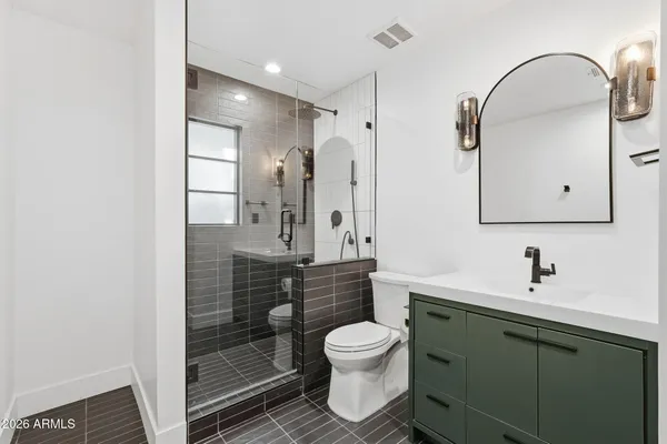 $1,825,000 | 3901 East Weldon Avenue, Phoenix, AZ 85018