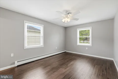 $389,900 | 298 Costa Mesa Drive, Toms River, NJ 08757