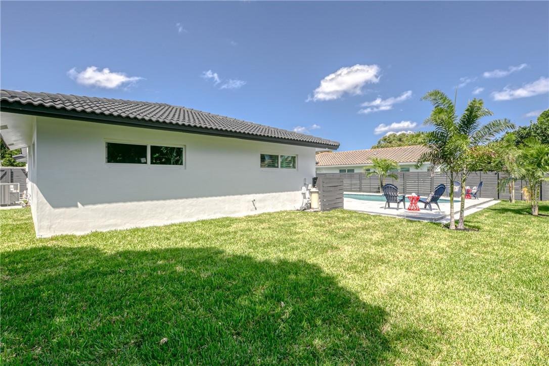 1382 Southwest 13th Drive Boca Raton, FL 33486 - Photo 51 of 65 Backyard area
