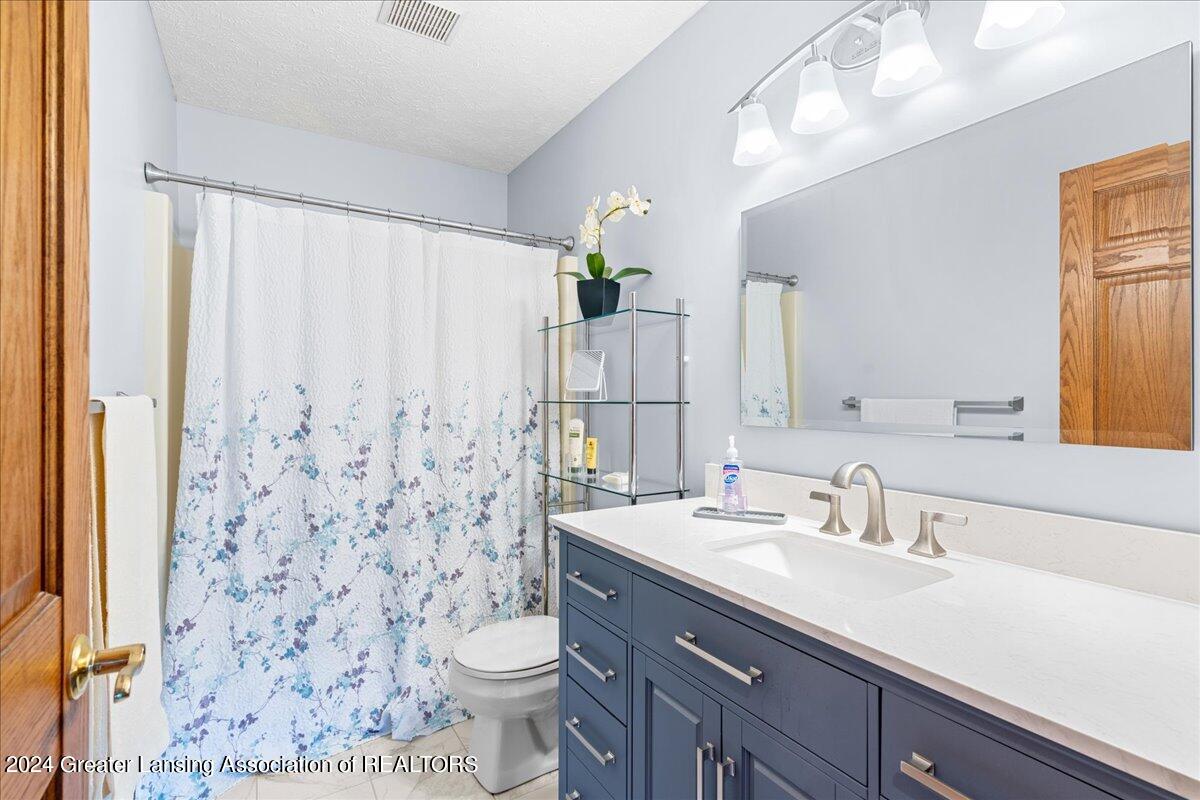 953 Barry Road Haslett, MI 48840 - Photo 37 of 65 45-Media Jett - 21