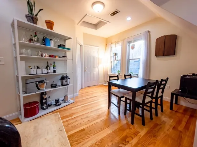 $2,600 | 153 Amory Street, Unit 3, Boston, MA 02119