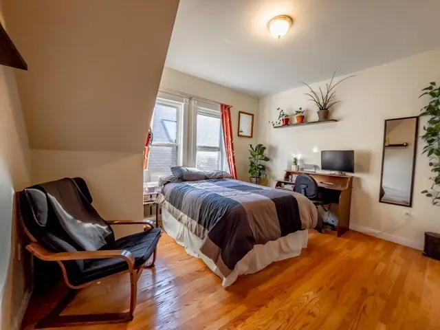 $2,600 | 153 Amory Street, Unit 3, Boston, MA 02119